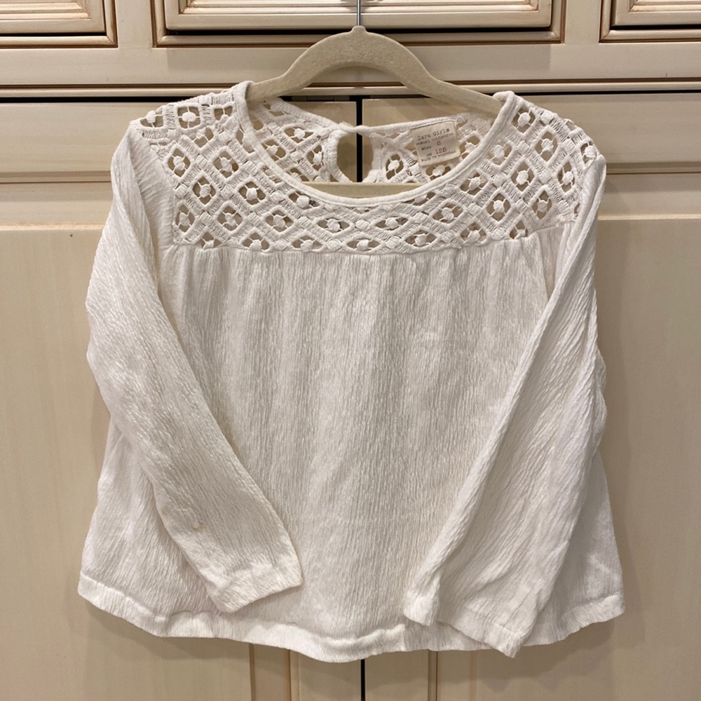 Zara Girls white long-sleeved top in Girls size 8 (cm 128)
